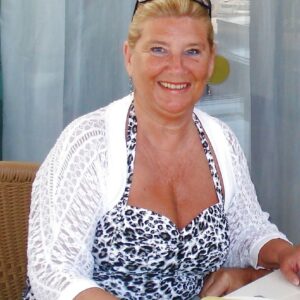 Coquine senior en quête de complicité à Fréjus rencontre-Ronde-Fréjus