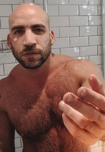 Samira, MILF torride de Fréjus cherche un mec pour partager des nuits de feu sans tabou ni blabla rencontre-MILF-Fréjus