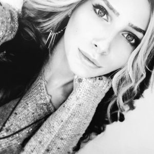 Une soirée à la belle étoile, ça te dit ? Elise - rencontre-Milf-Rennes